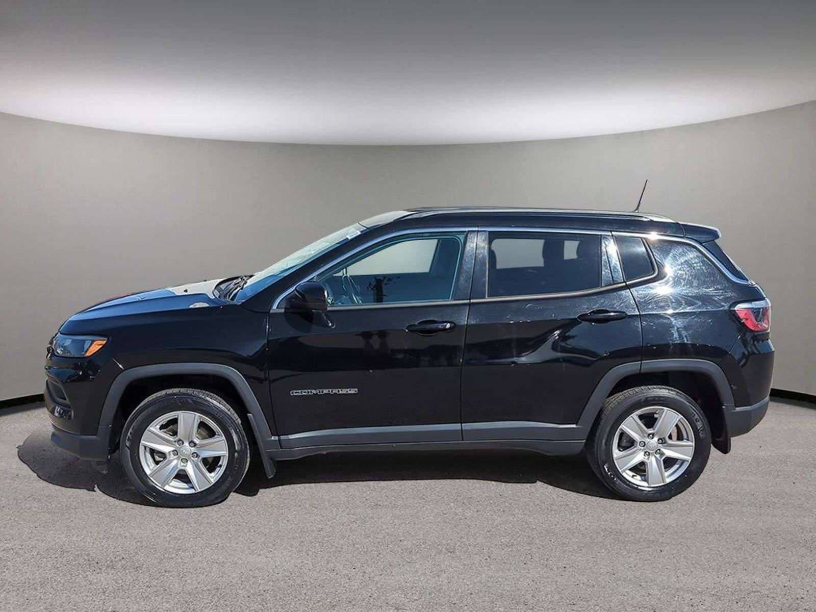 2022 Jeep Compass NORTH; LEATHER, AWD, REMOTE STARTER, NAV, HEATED S — снимка 1