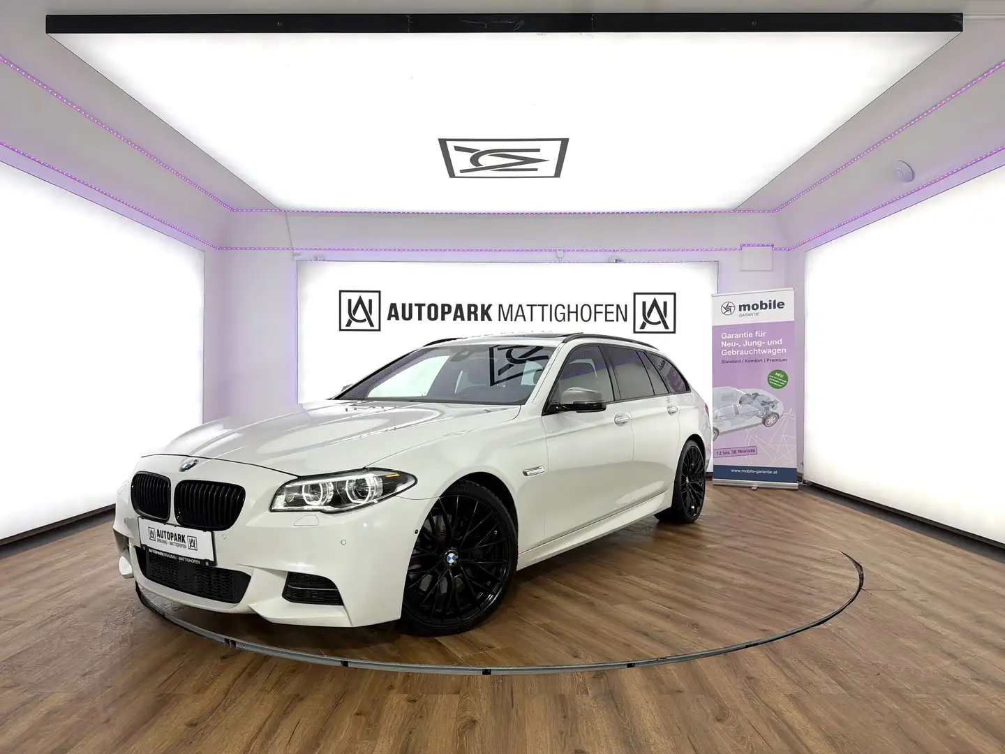 BMW 535 d xDrive F11 Aut. *M-PAKET*PANO*HUD* Weiß - 1