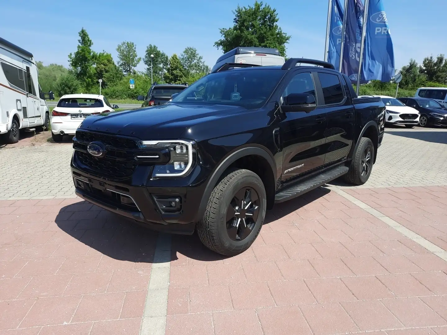 Ford Ranger Doka 2.3l Stormtrak PHEV Laderaumrollo Negro - 2