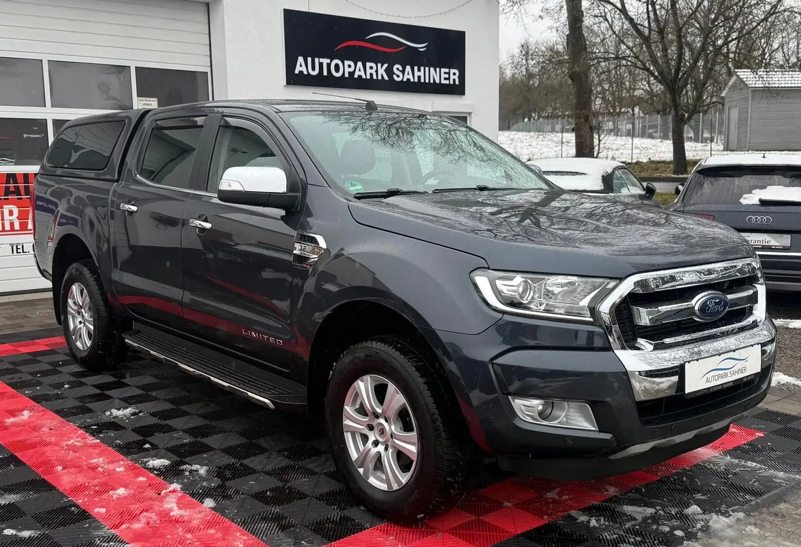 Ford Ranger Limited Doppelkabine 4x4 Schwarz - 2