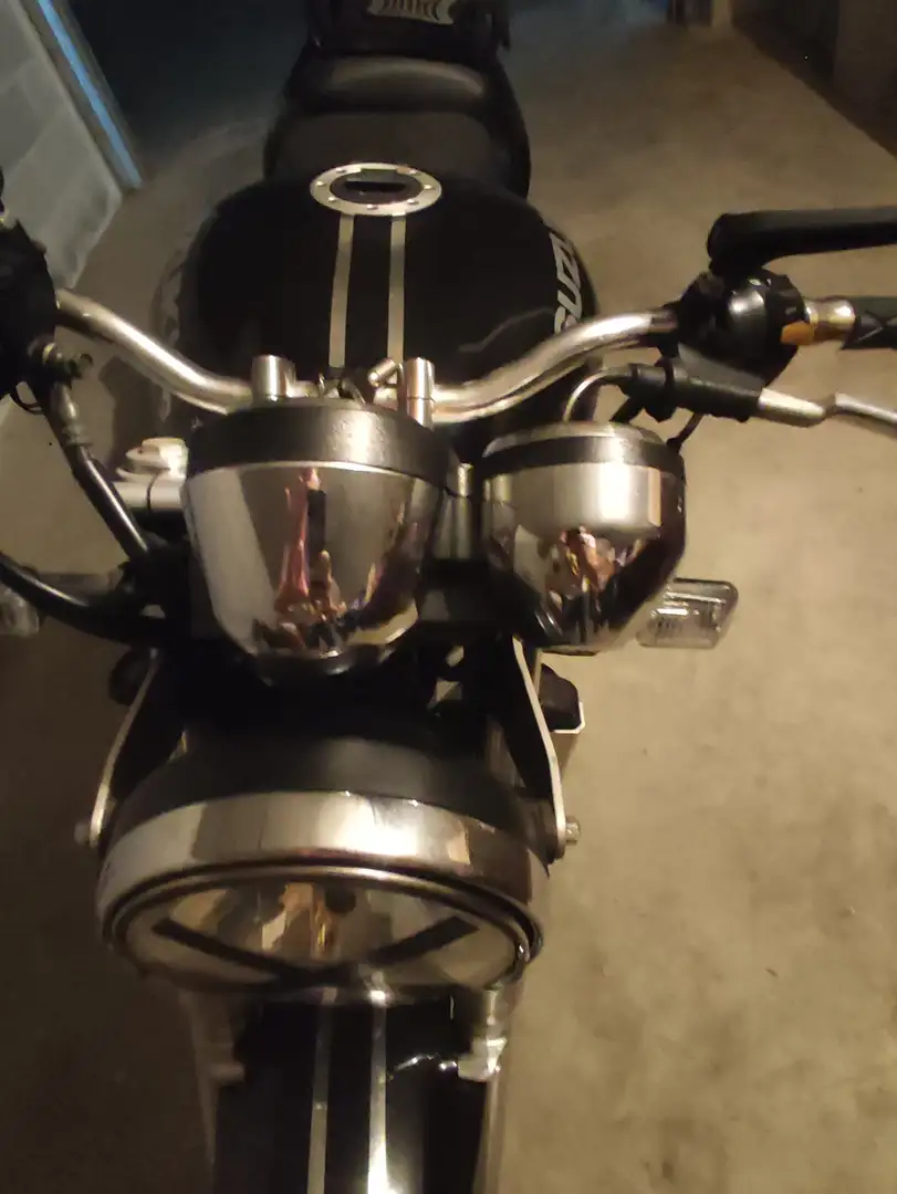 Suzuki SV 650 Czarny - 2