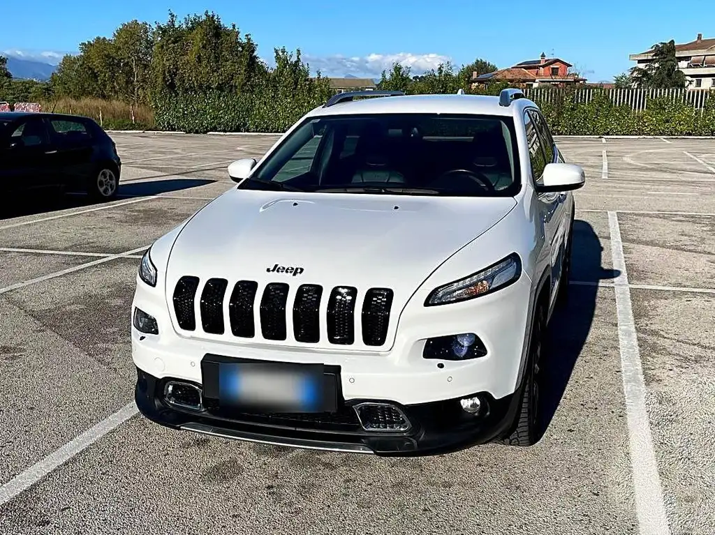 Jeep Cherokee 2015 из Европы — купить под ключ