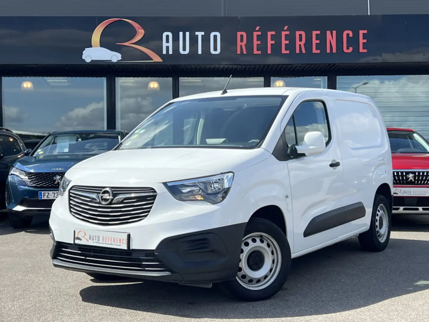 Opel Combo M 950KG BLUEHDI 100CH S\u0026S FLEXCARGO PACK BUSI Blanc - 1