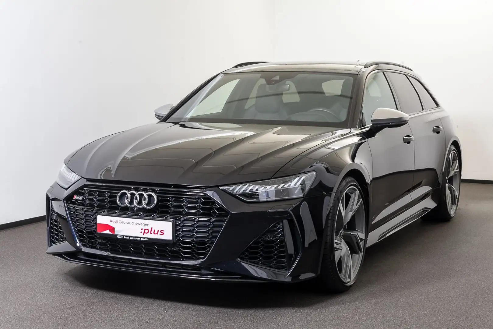 Audi RS6 qu.tiptr. MATRIX 360°K HUD PANO B&O Schwarz - 2