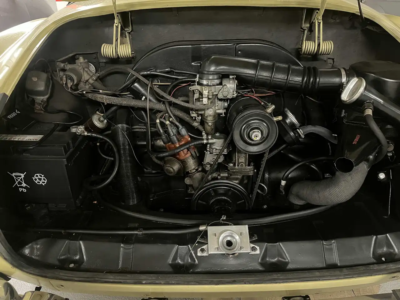 Volkswagen Karmann Ghia Cabriolet, foto 8
