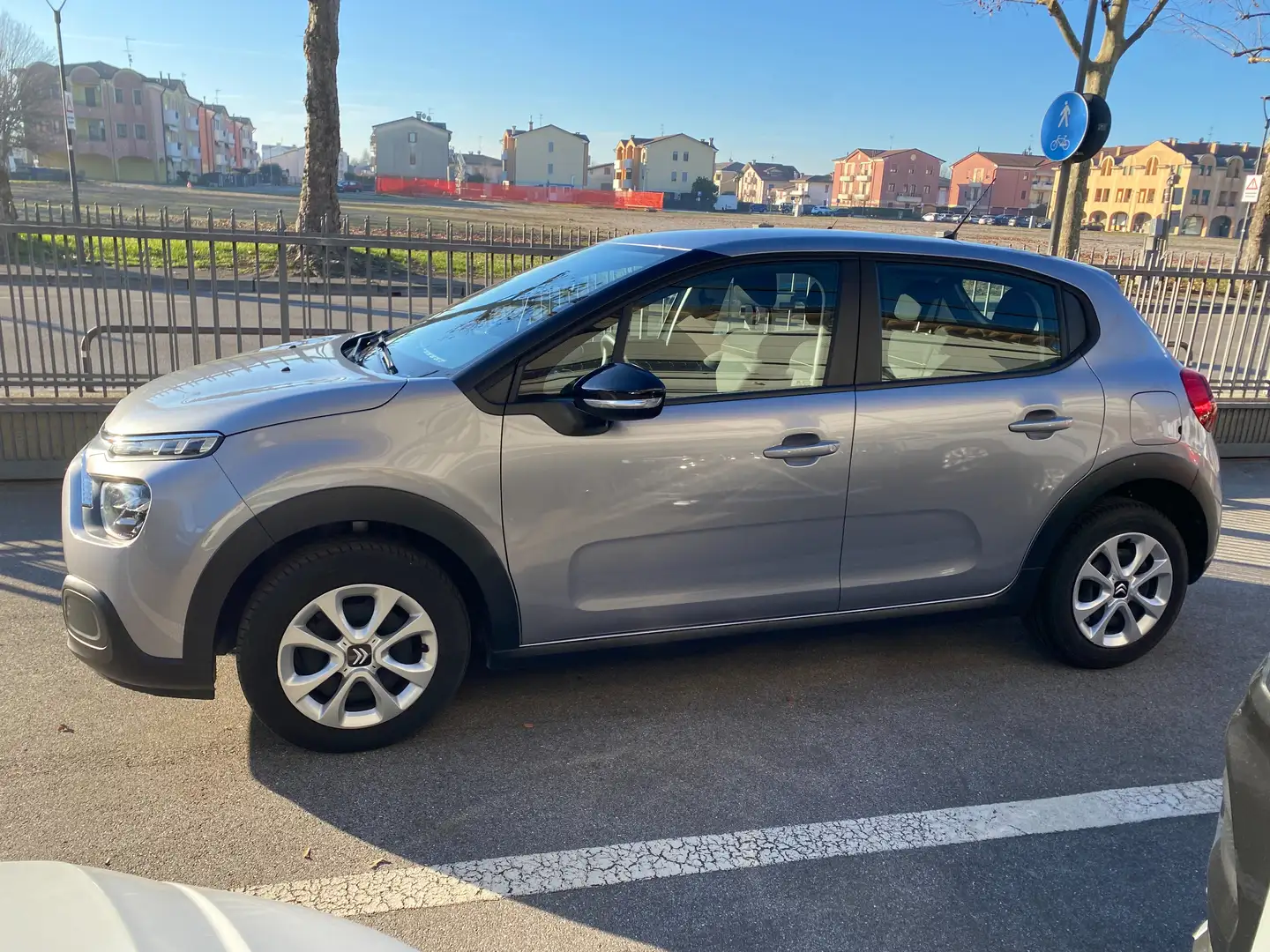 Citroen C3 C3 1.2 puretech Shine s Grigio - 2