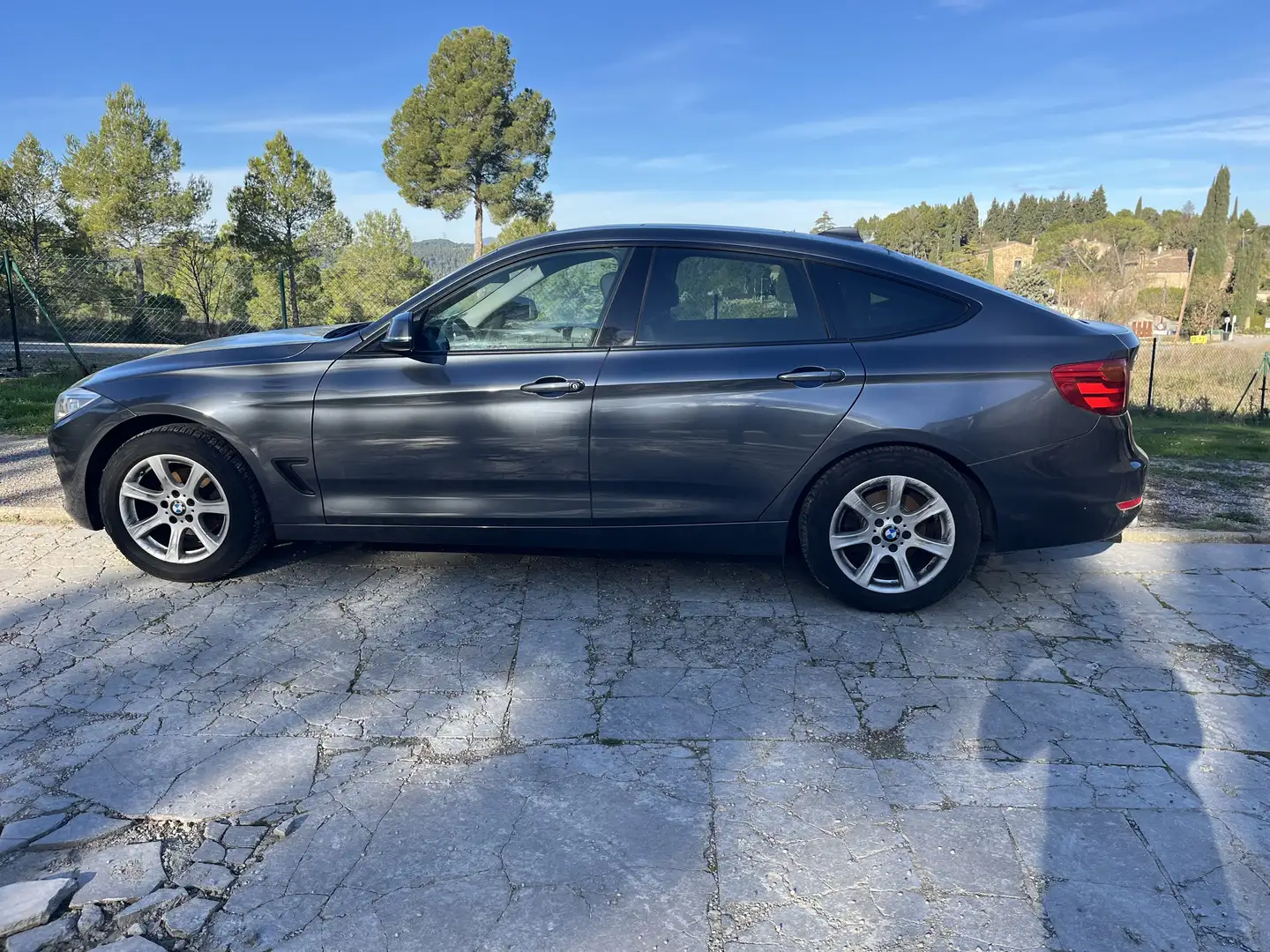 BMW 318 318d Gran Turismo (4.75) - 1