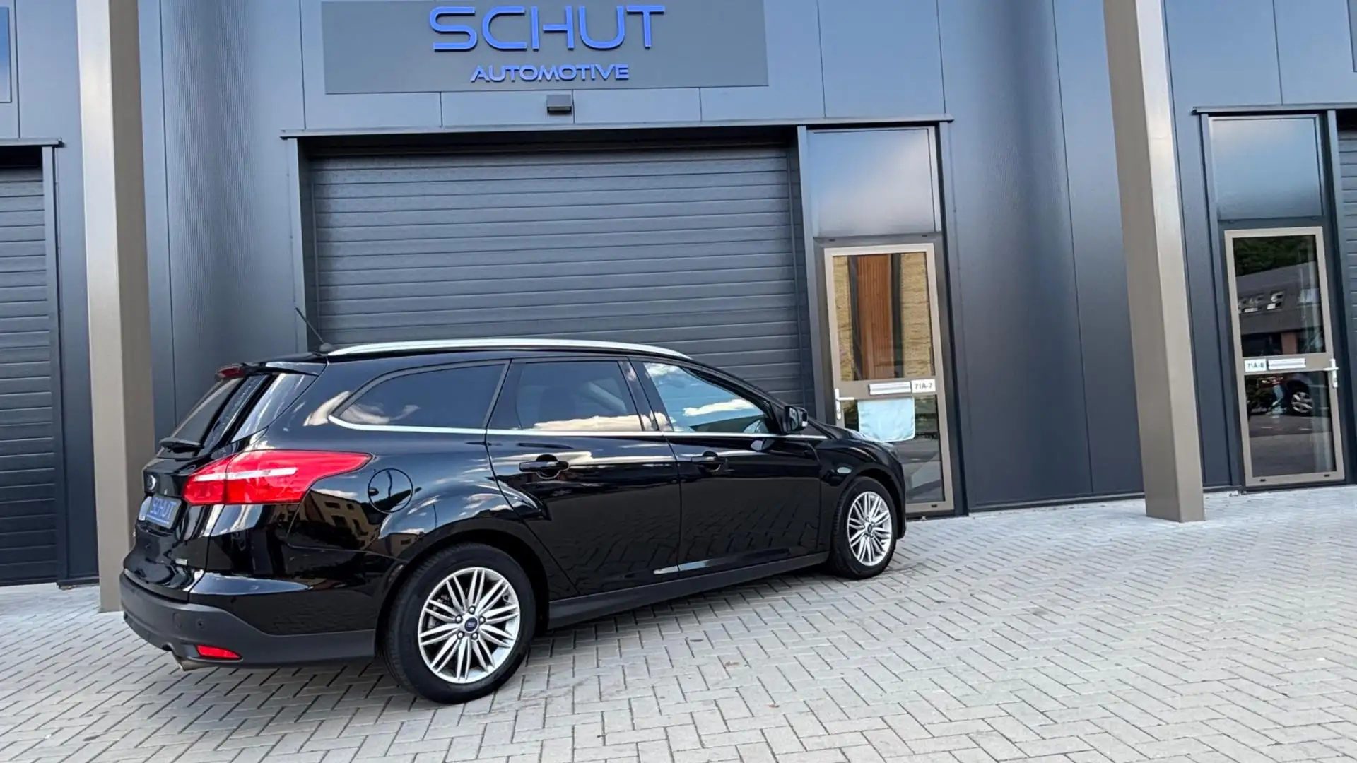 Ford Focus Wagon 1.5 Business Edition AIRCO | NAVI | APPLE CA Noir - 2