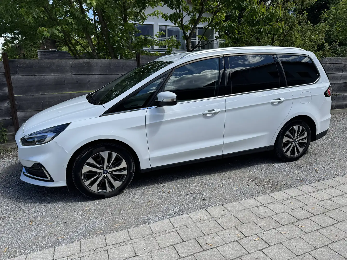 Ford Galaxy Galaxy 2,0 EcoBlue Titanium Automatik 7-Sitzer Weiß - 1