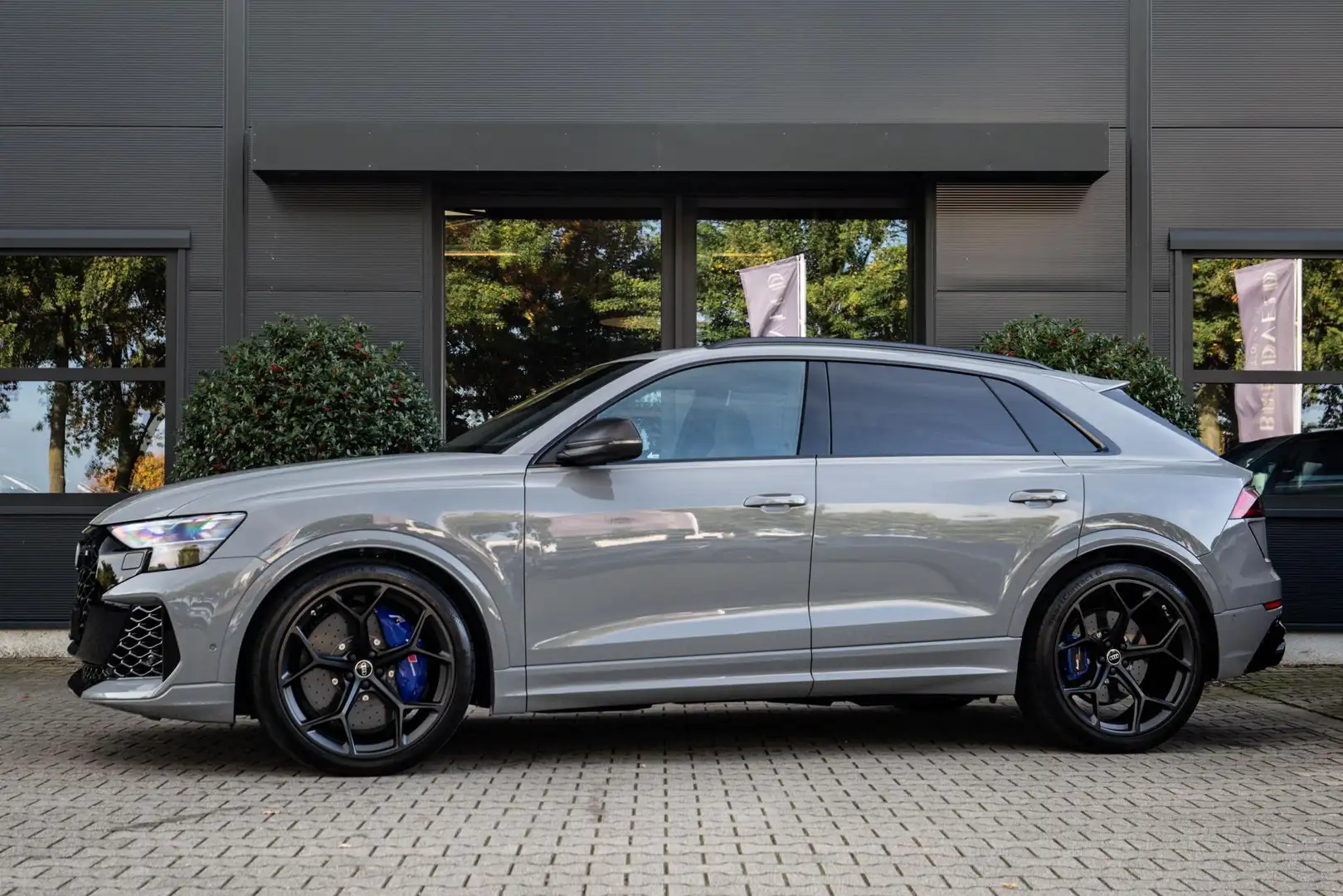 Audi RS Q8 RSQ8 4.0 TFSI Performance 640pk, B&O High-end, Ful Grau - 2