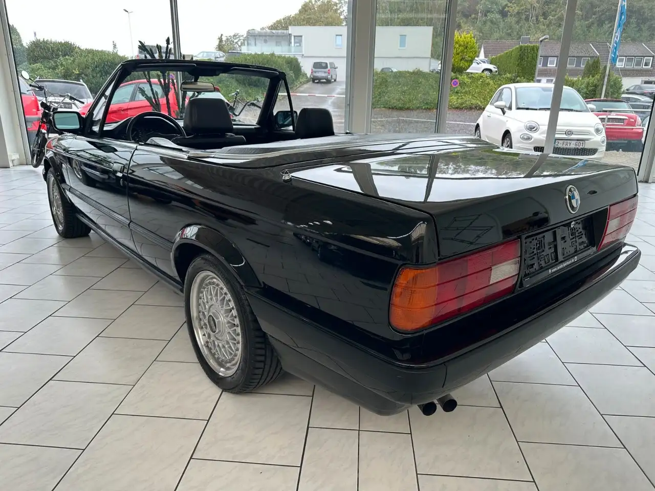 BMW 320 i *Leder* *H-Kennzeichen*, foto 4