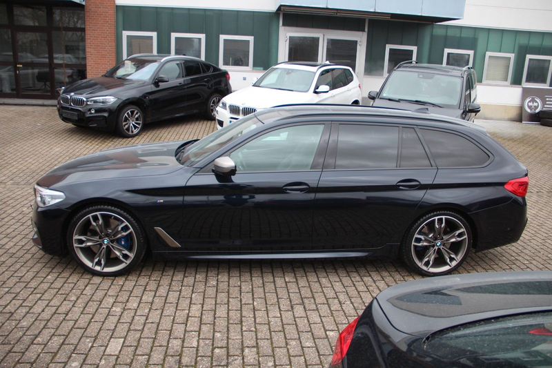 BMW 550 d xDrive, HUD, Pano, LED, — photo 3