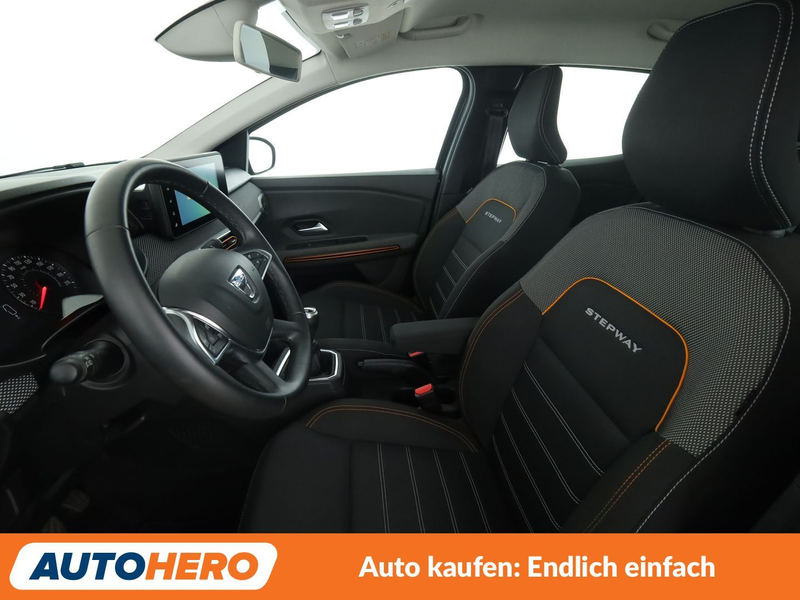 Dacia Sandero 1.0 TCe Stepway Comfort*NAVI*TEMPO*CAM*PDC* — photo 10