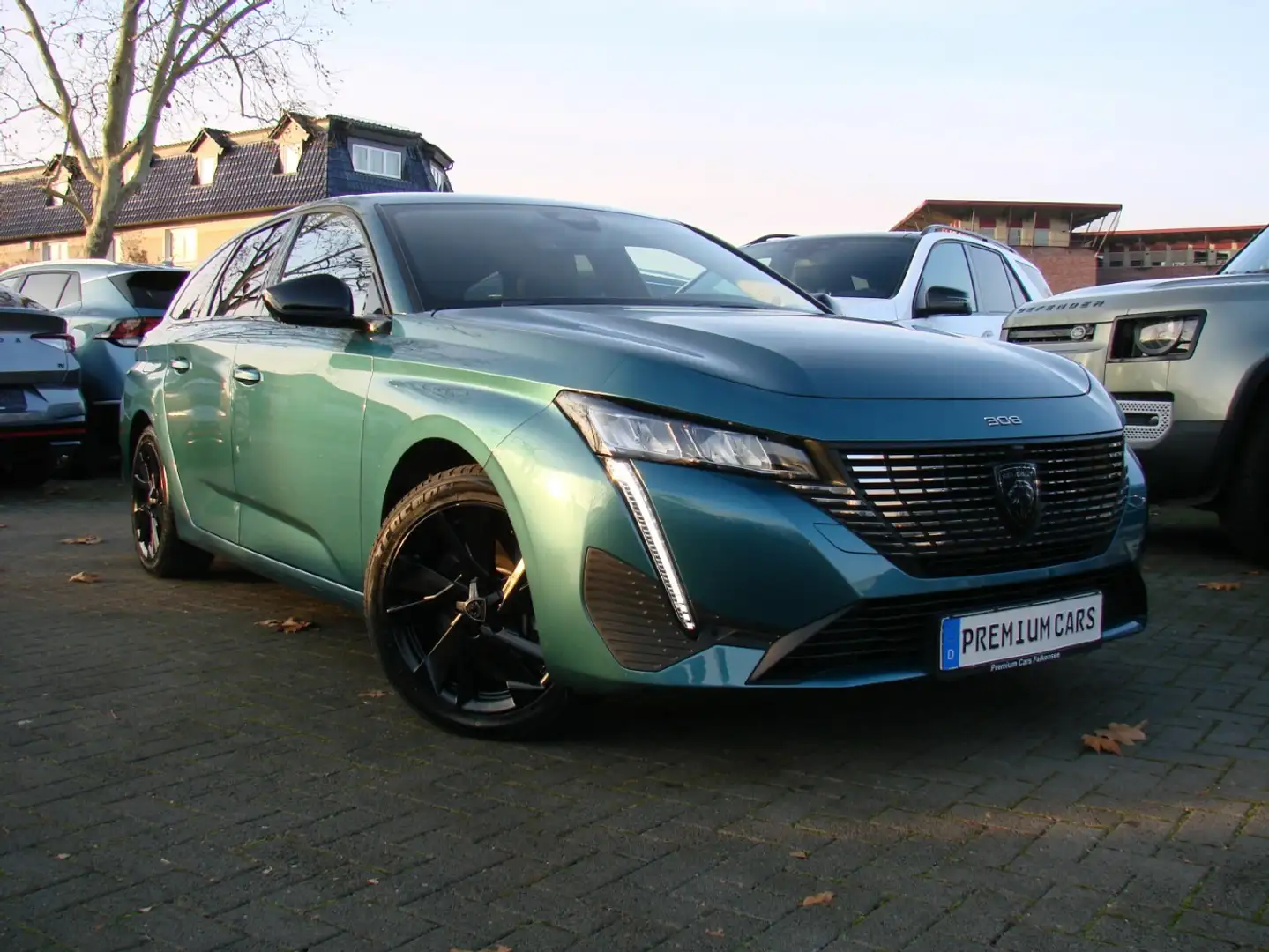 Peugeot 308 SW 1.6 Hybrid Allure Pack HY 180 ACC 360º Blau - 1