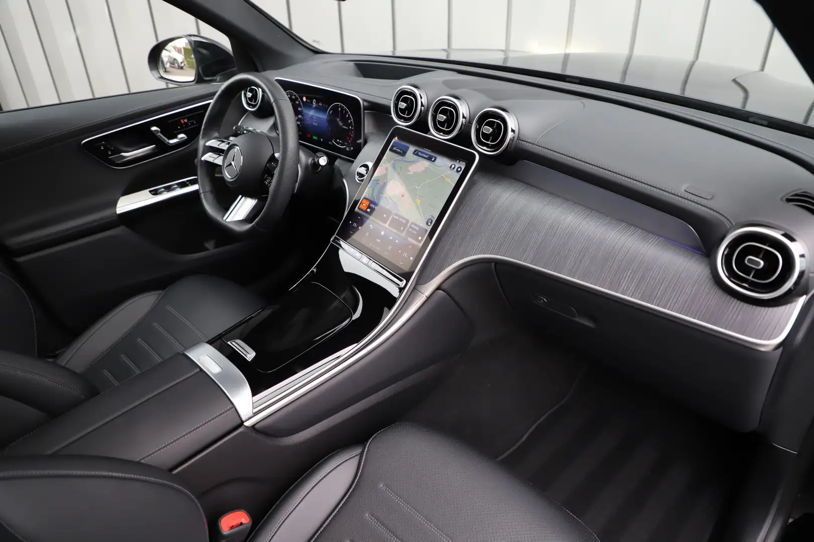 Mercedes-Benz GLC 300 de AMG 4-Matic Aut9 | Lucht-vering | 4W-sturing | Zwart - 2