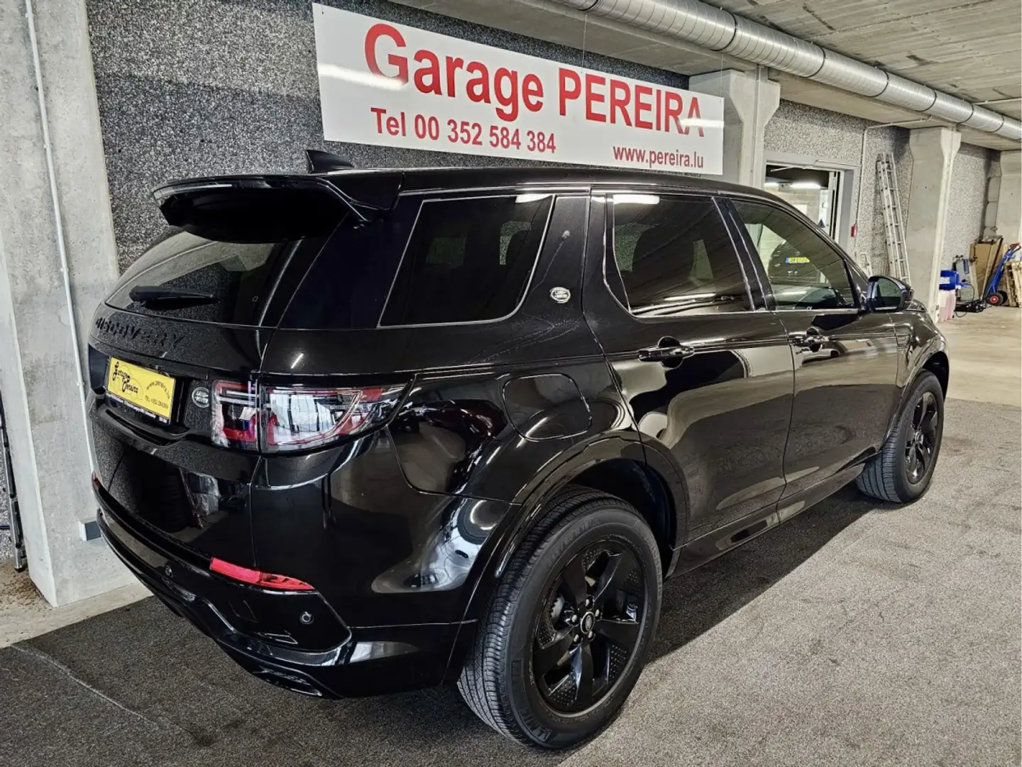 Land Rover Discovery Sport D NEW MODEL R-DYNAMIC 7 SITZE PANO CUIR NAVI 1 HAN Noir - 2