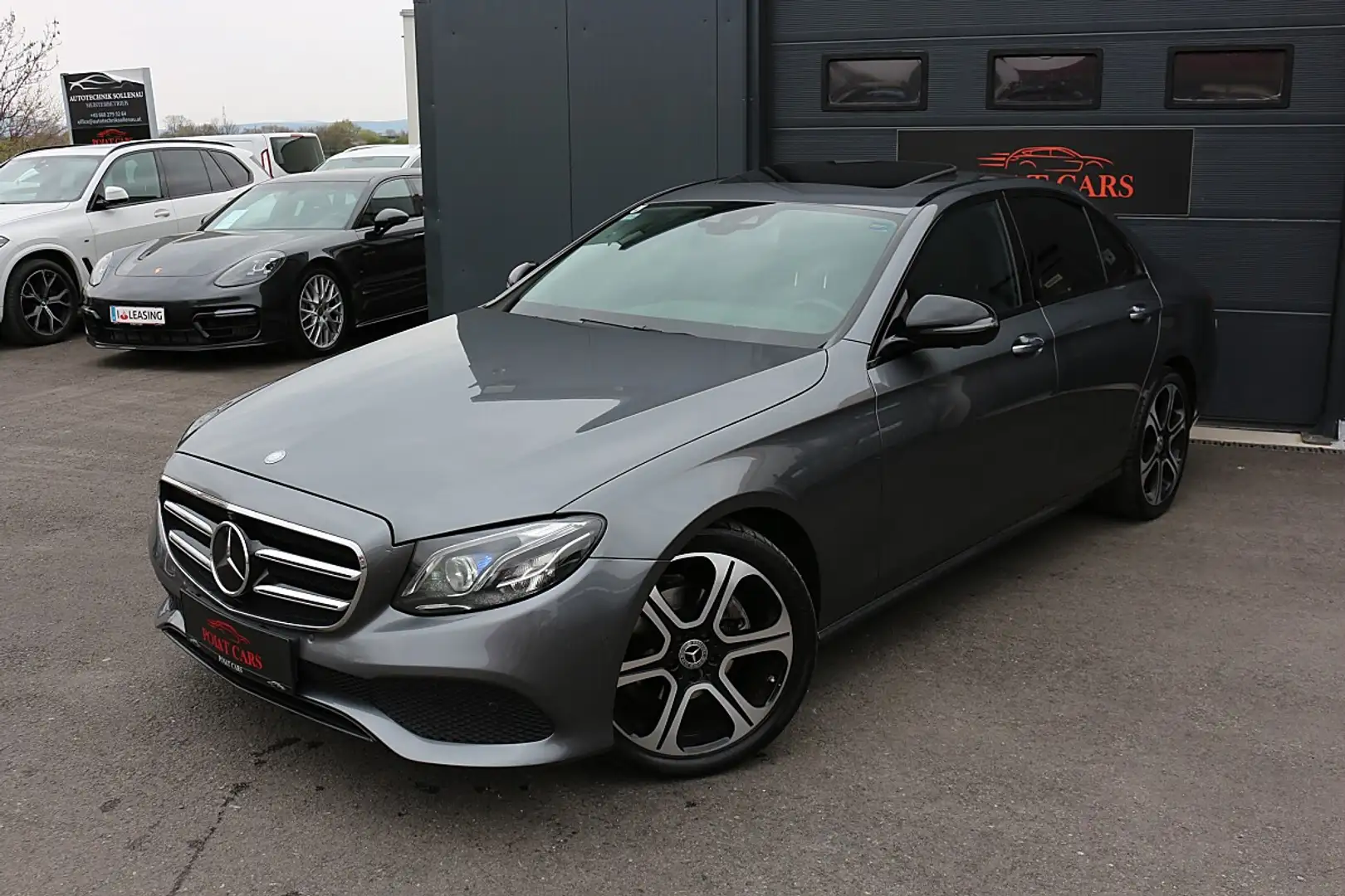 Mercedes-Benz E 220 d Avantgarde Aut. *Assistenzsysteme* Grau - 2