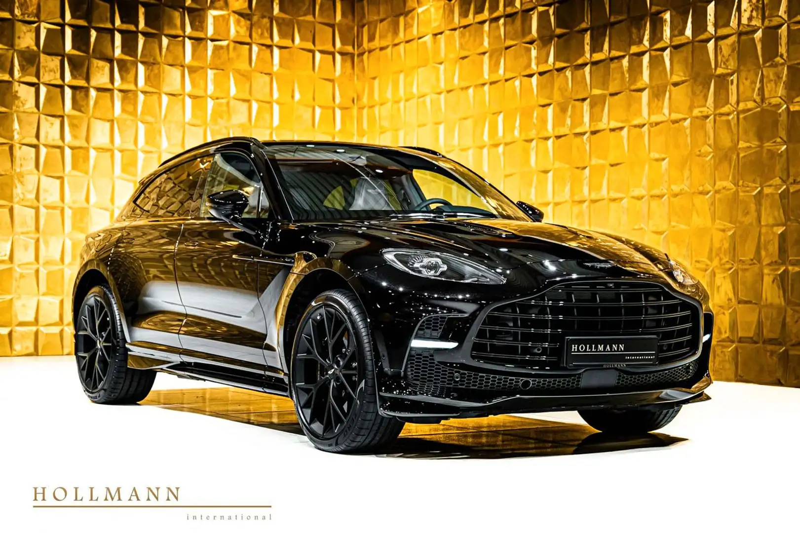 Aston Martin DBX 707 Black - 1