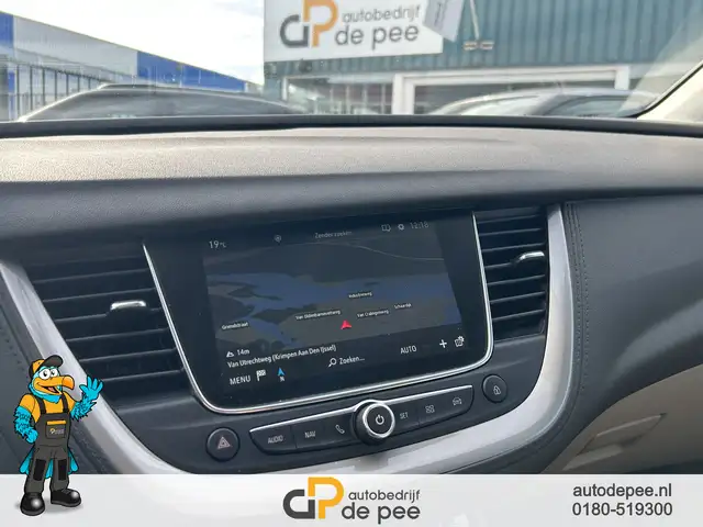 Opel Grandland X view 8