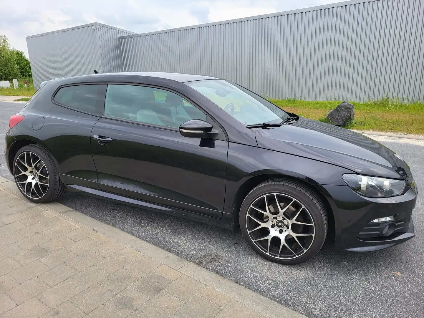 Volkswagen Scirocco Scirocco 2.0 TDI Blue Motion Technologie Life Zwart - 1