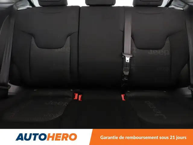 Jeep Renegade view 15