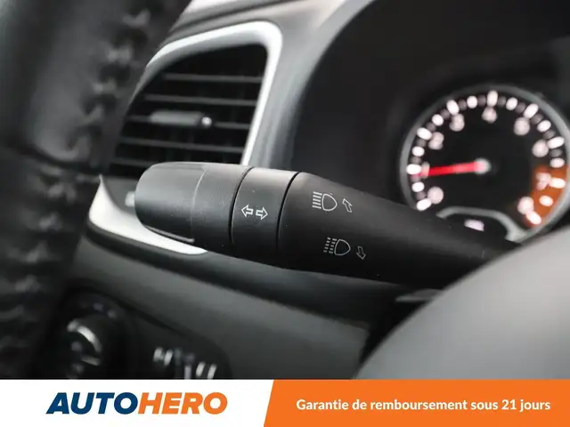 Jeep Renegade view 20