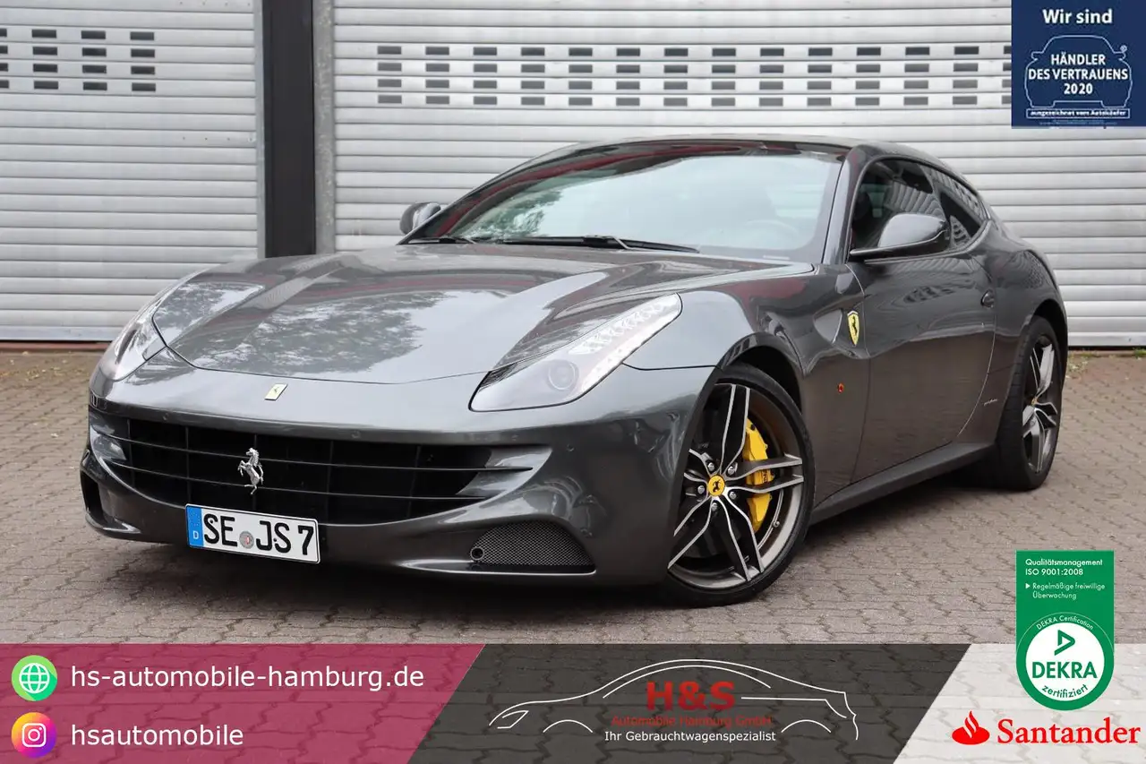 Ferrari FF