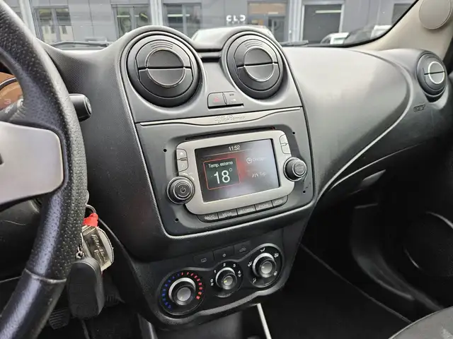 Alfa Romeo MiTo view 12
