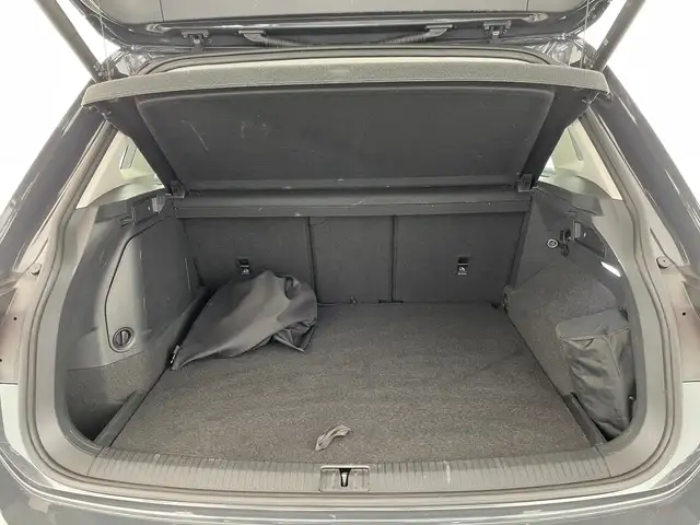 Volkswagen Tiguan view 7