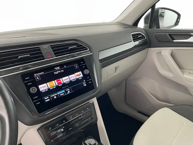 Volkswagen Tiguan view 9