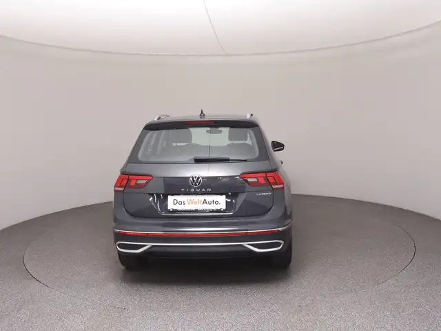 Volkswagen Tiguan view 6