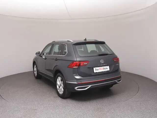 Volkswagen Tiguan view 5