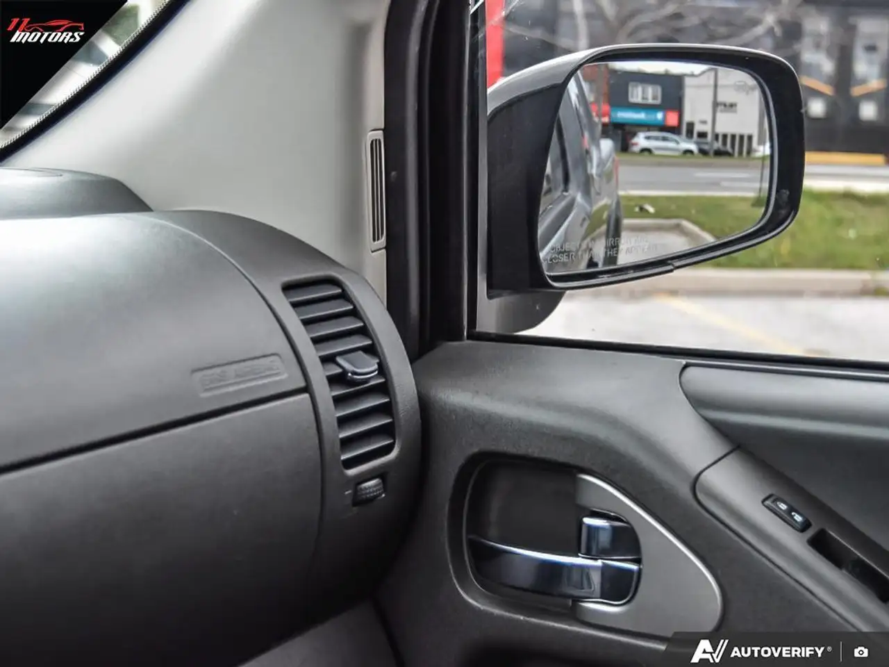 Nissan Frontier снимка Nissan Frontier