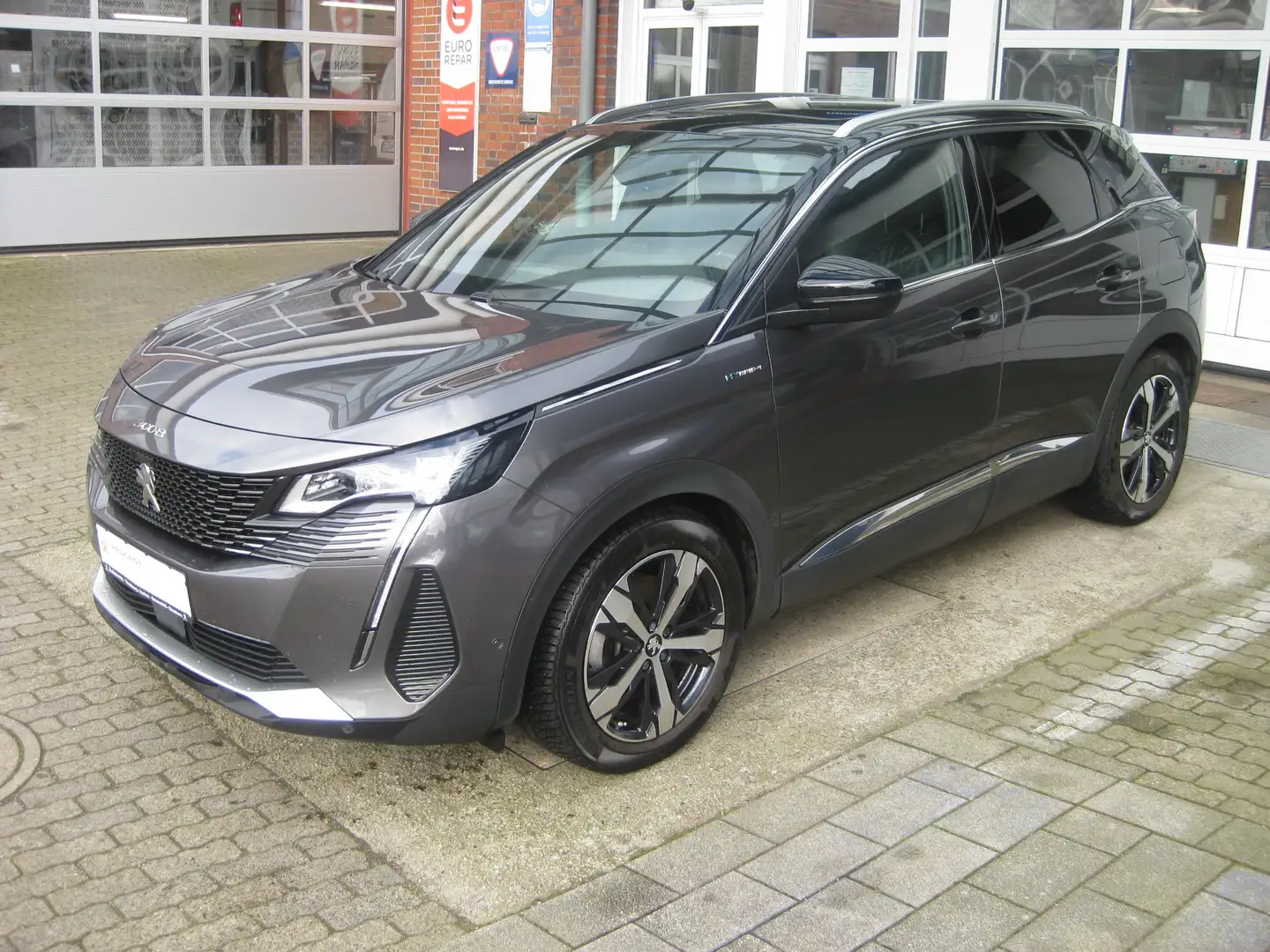 Peugeot 3008 Hybrid4 300 GT Grau - 1