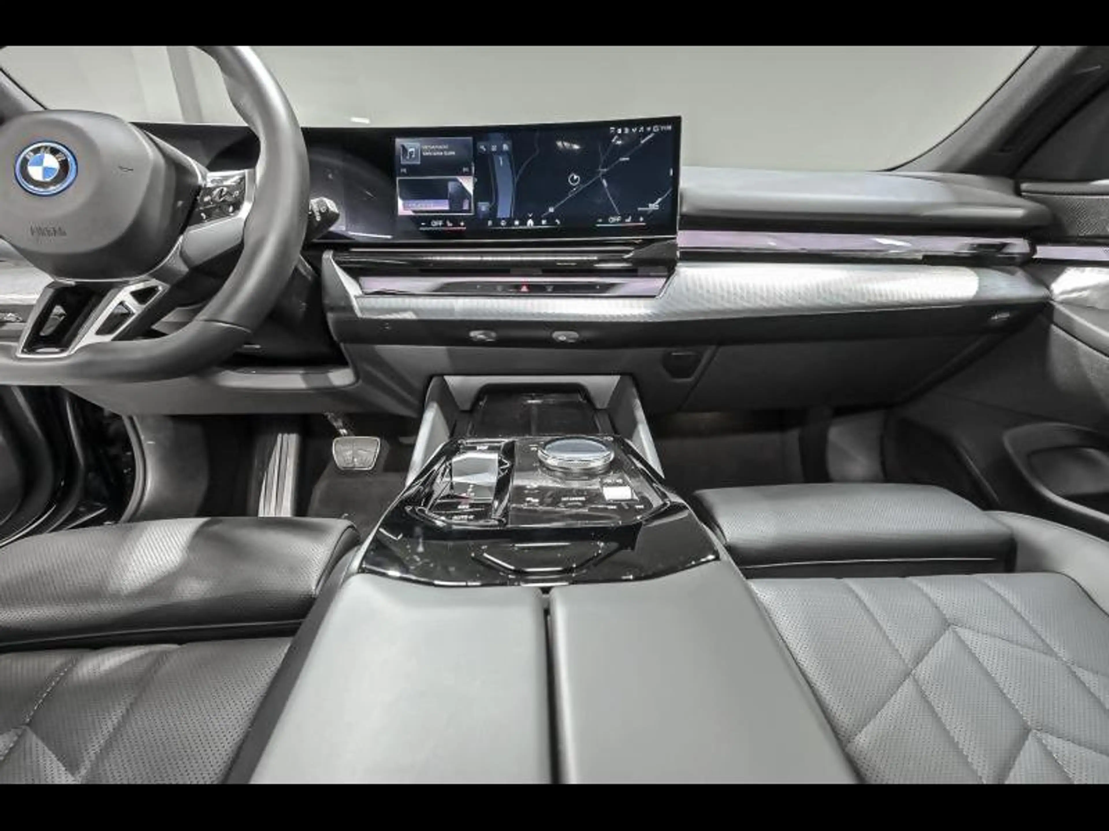 BMW 530 e Touring - MPACKPRO|360CAM|DASS+|H&M|PANO|COMFORT — photo 8