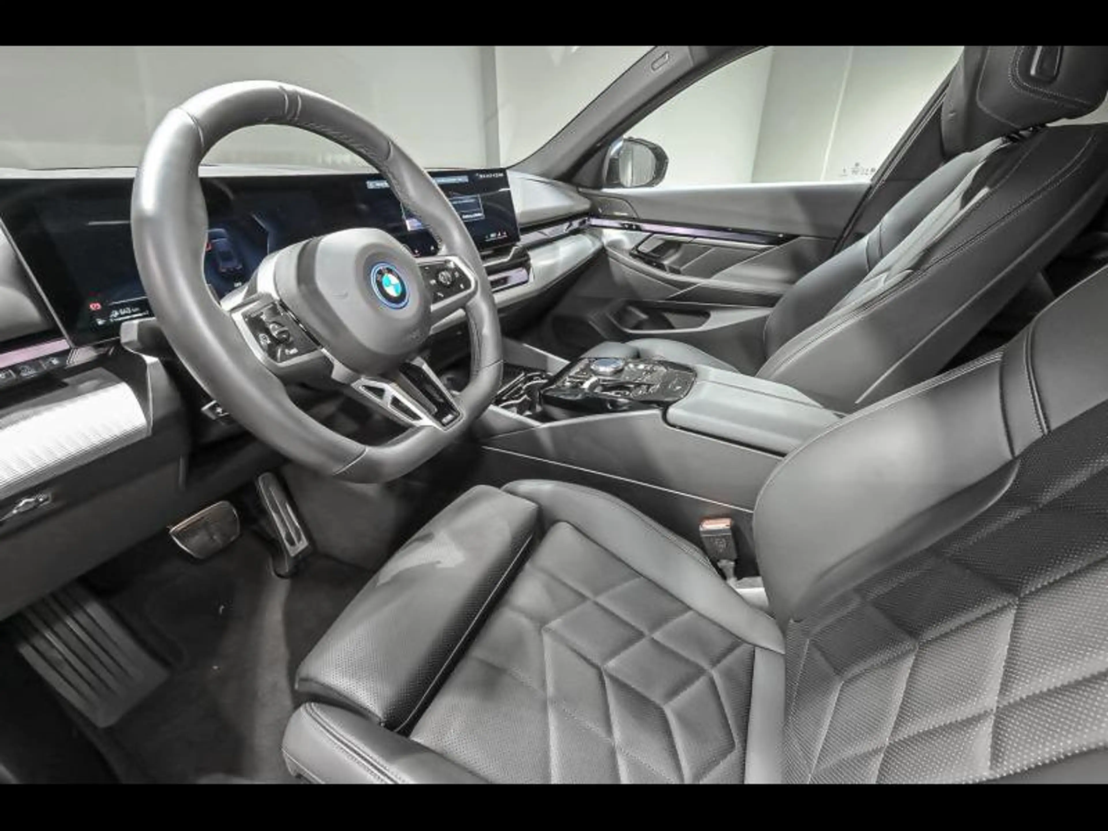 BMW 530 e Touring - MPACKPRO|360CAM|DASS+|H&M|PANO|COMFORT — photo 7