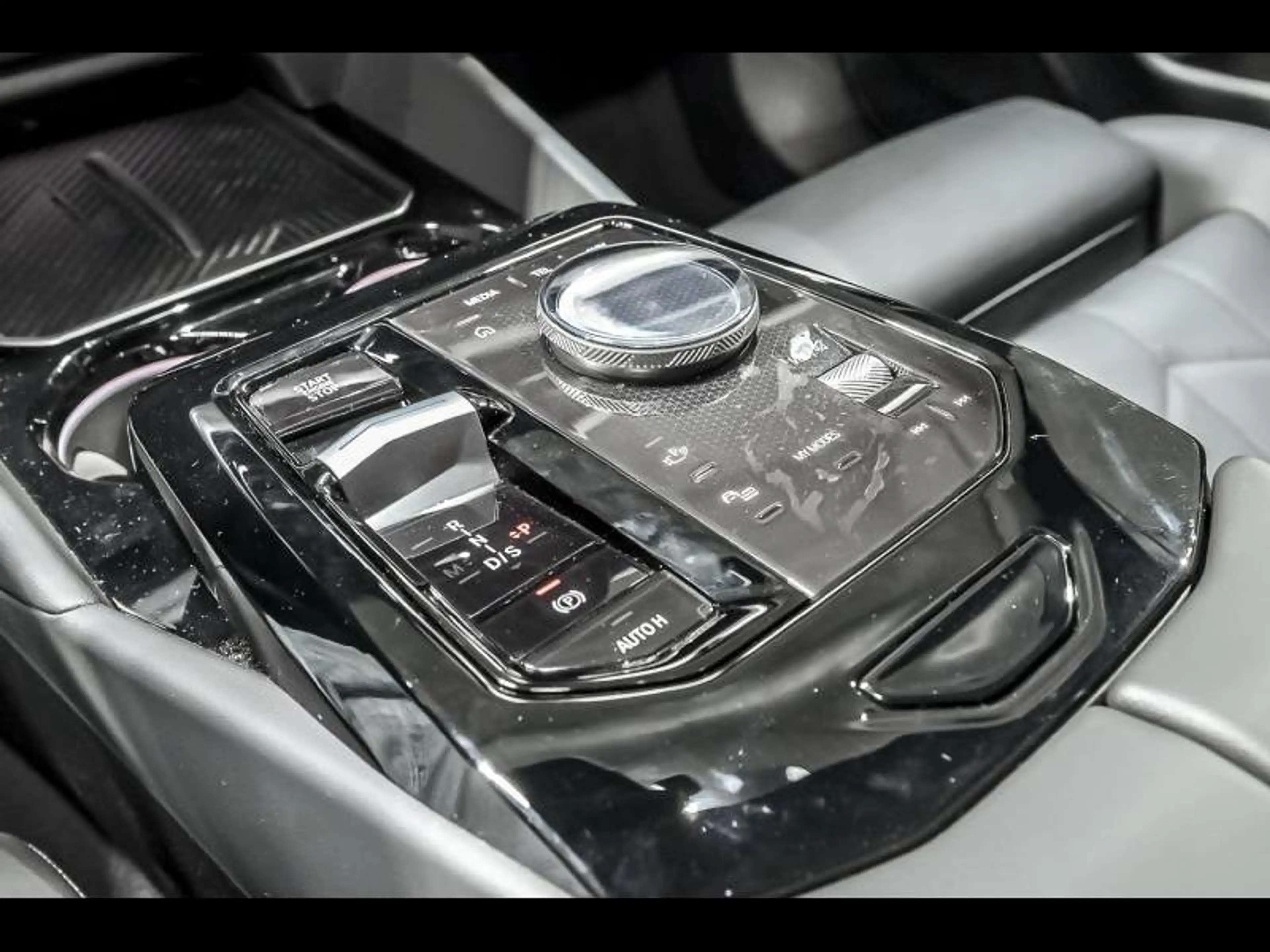 BMW 530 e Touring - MPACKPRO|360CAM|DASS+|H&M|PANO|COMFORT — photo 11