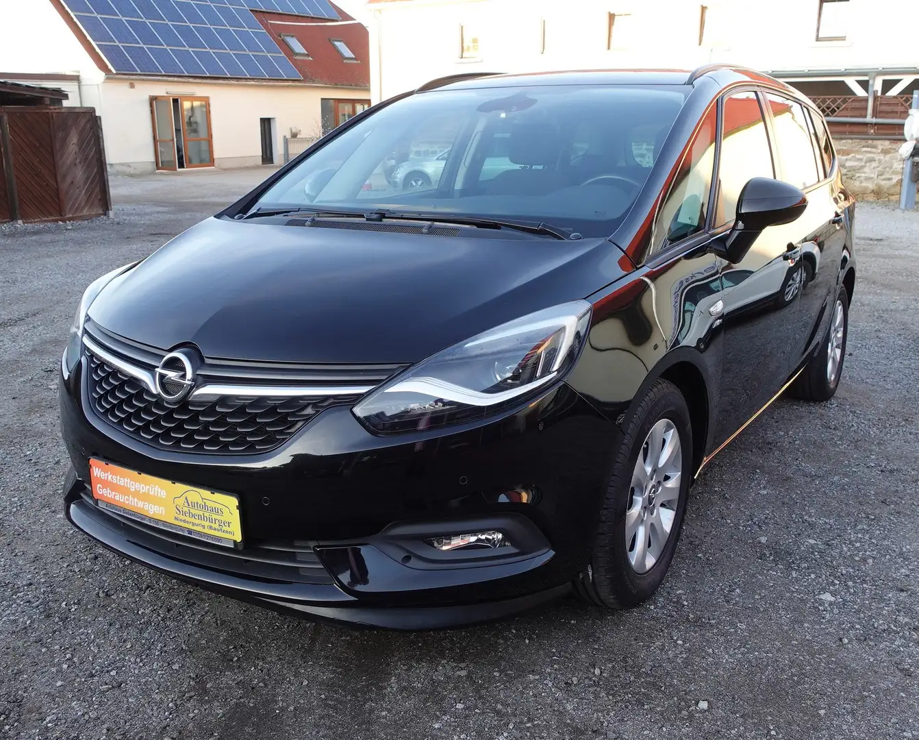 Opel Zafira Tourer 1.4 Turbo Active Чорний - 2