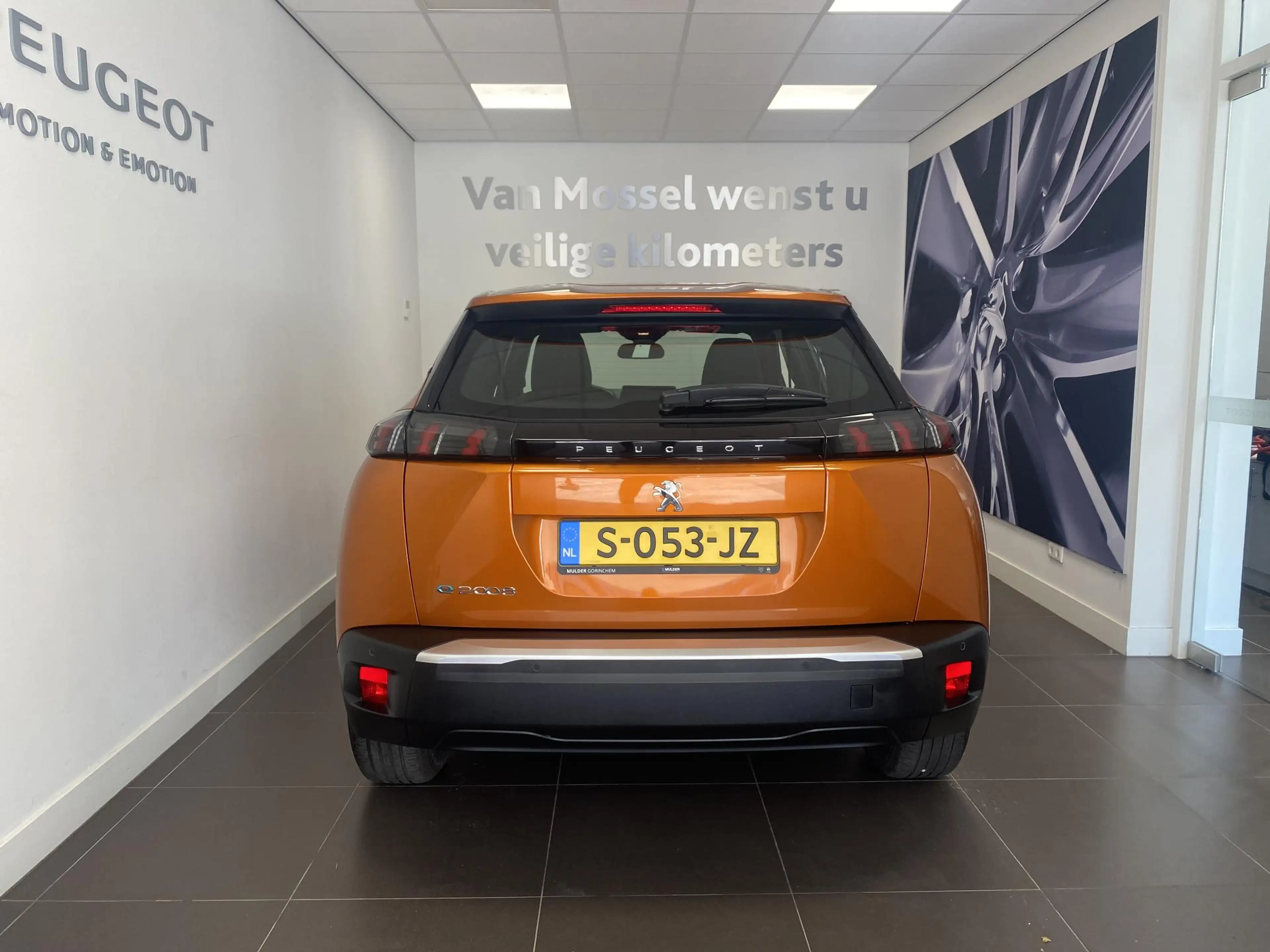 Peugeot e-2008 EV Active Pack 50 kWh | Apple Carplay & Android Au — photo 4