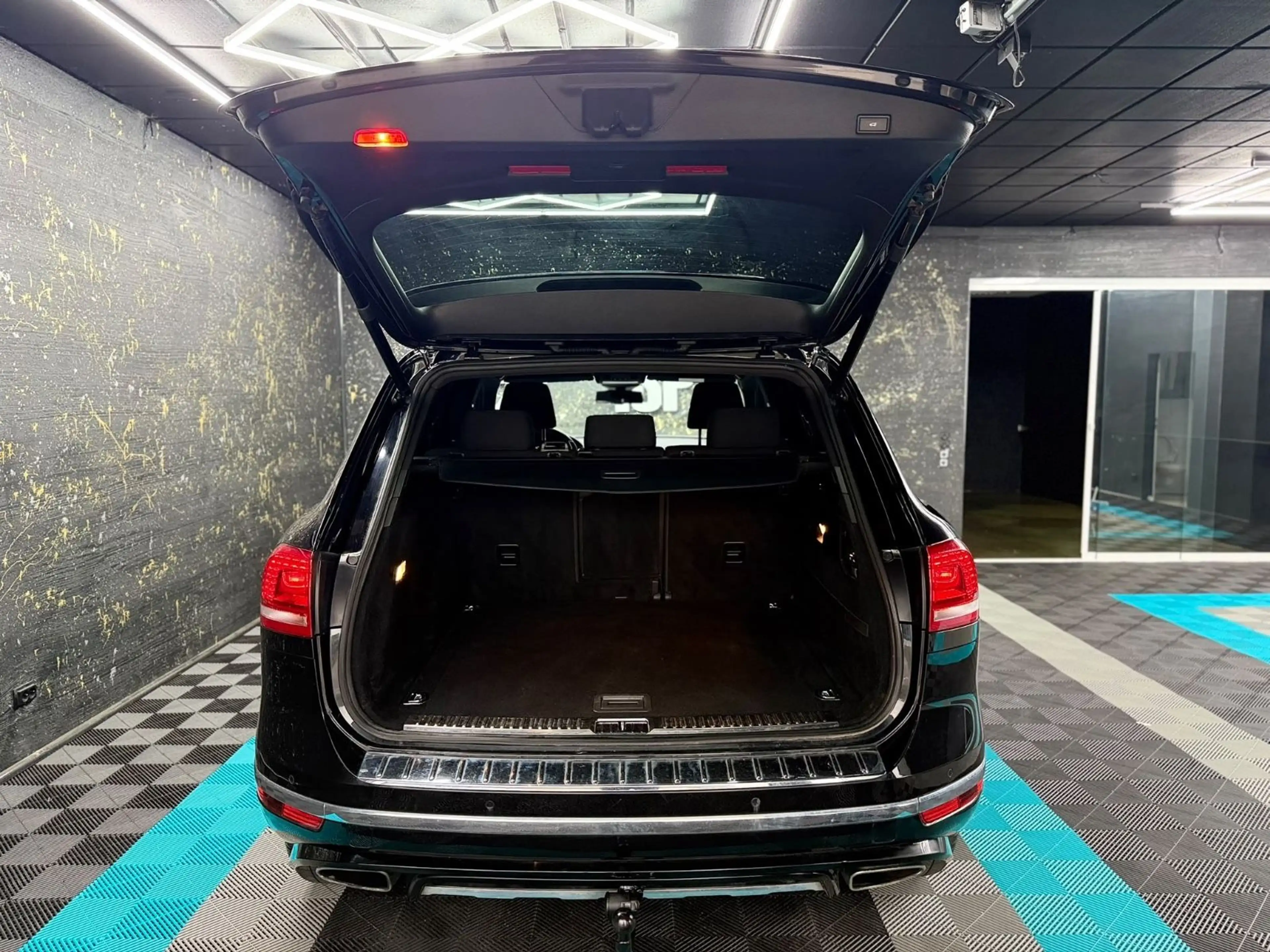 Volkswagen Touareg V6 TDI BMT 4Motion Terrain Tech/R-LINE/3,5T AHK — photo 14