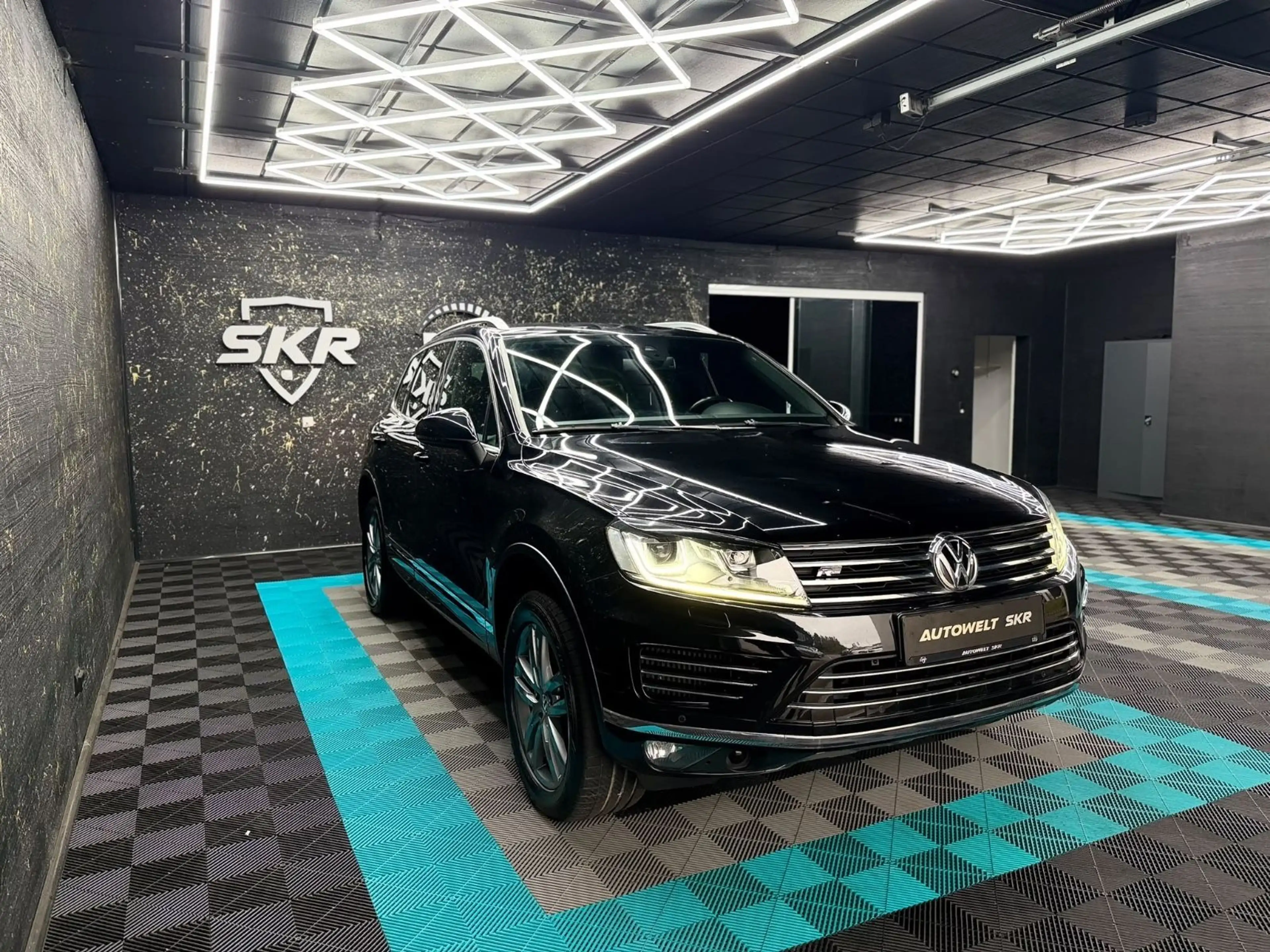 Volkswagen Touareg V6 TDI BMT 4Motion Terrain Tech/R-LINE/3,5T AHK — photo 3