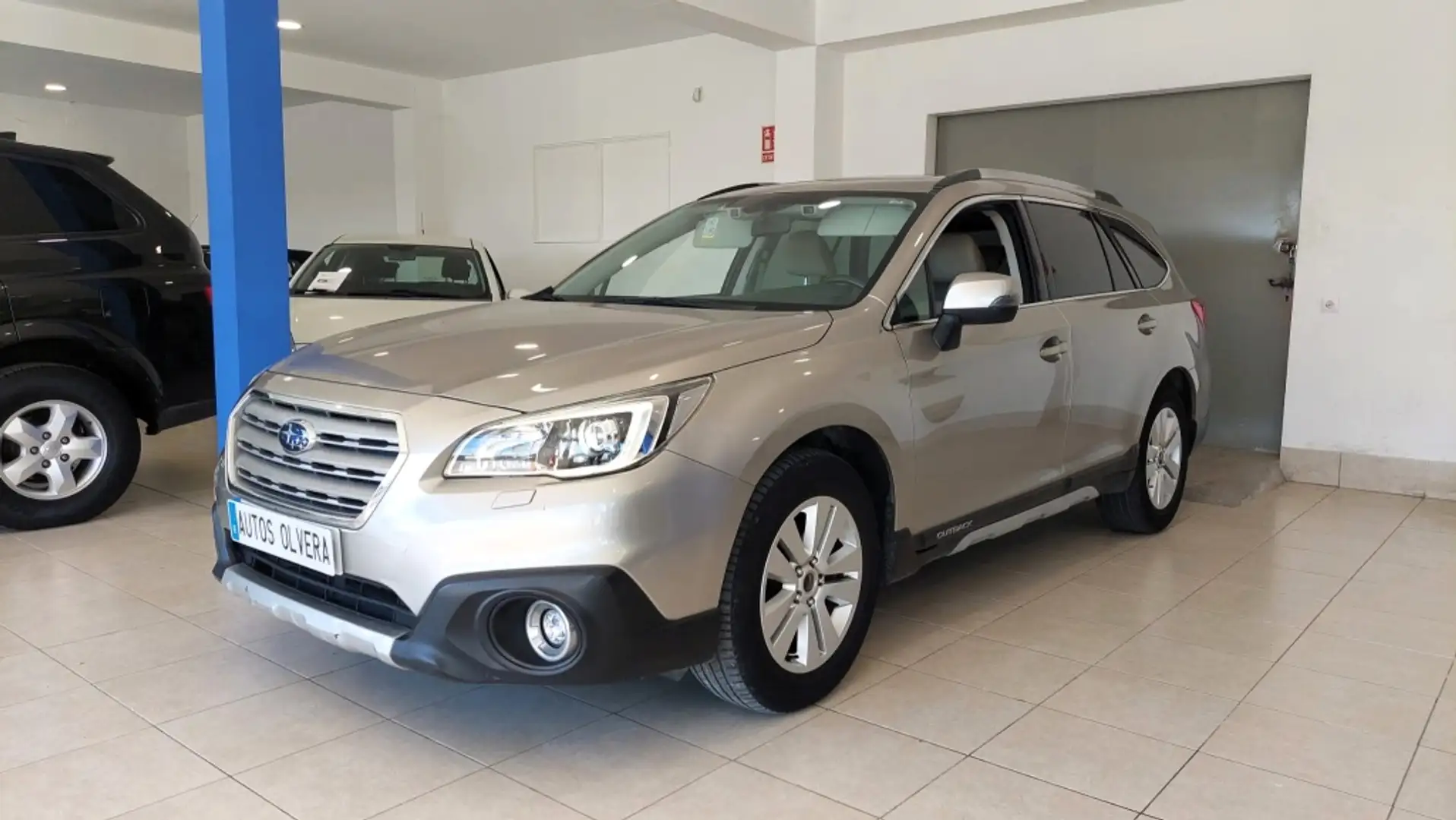 Subaru OUTBACK 2.0TD Executive Plus Lineartronic Beige - 1