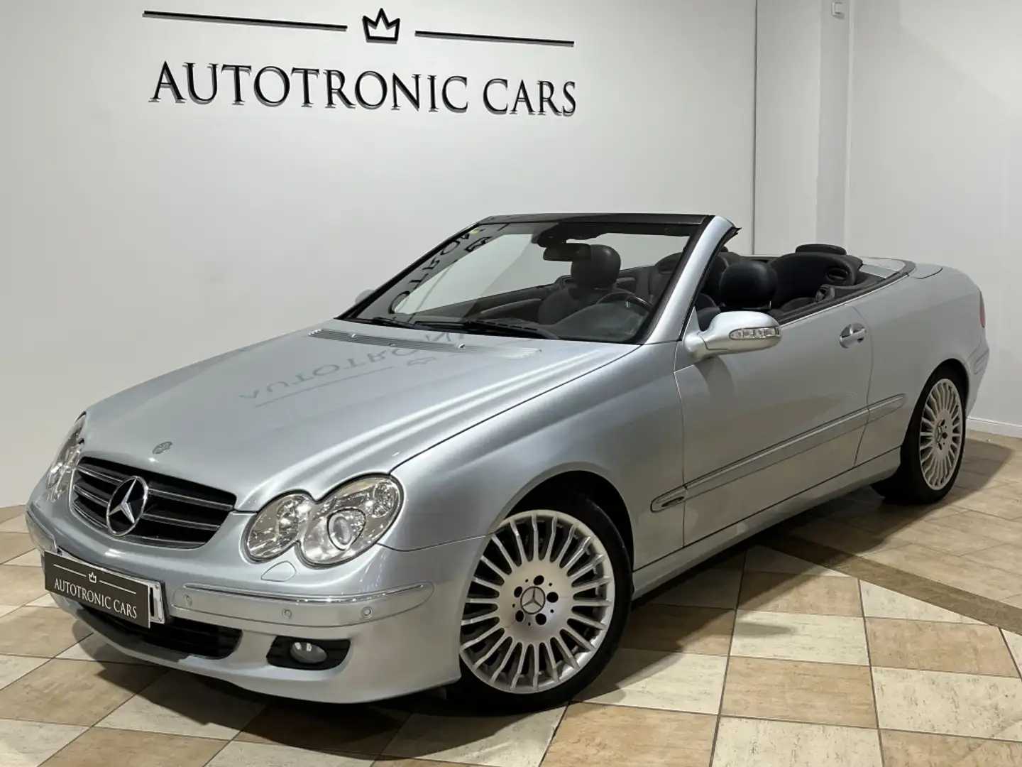 Mercedes-Benz CLK 200 Descapotable Automático de 2 Puertas Gris - 1