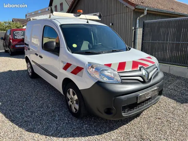 Renault Kangoo 9 158 HT 1,5 DCI 95ch BVM6 GPS ATTELAGE GALLERIE