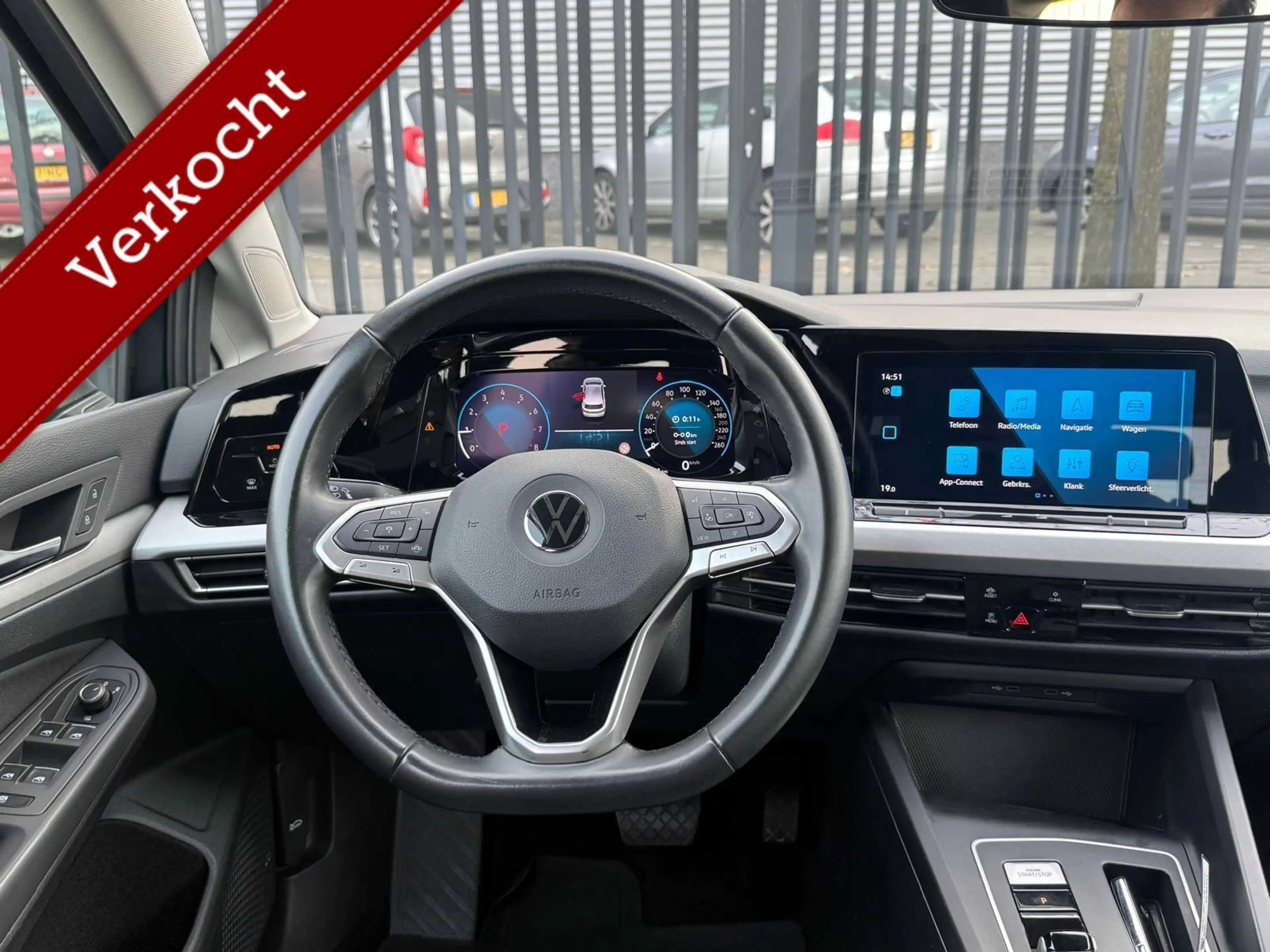 Volkswagen Golf 1.0 eTSI Life Business / Naviagtie/Automaat/ Topst — photo 10