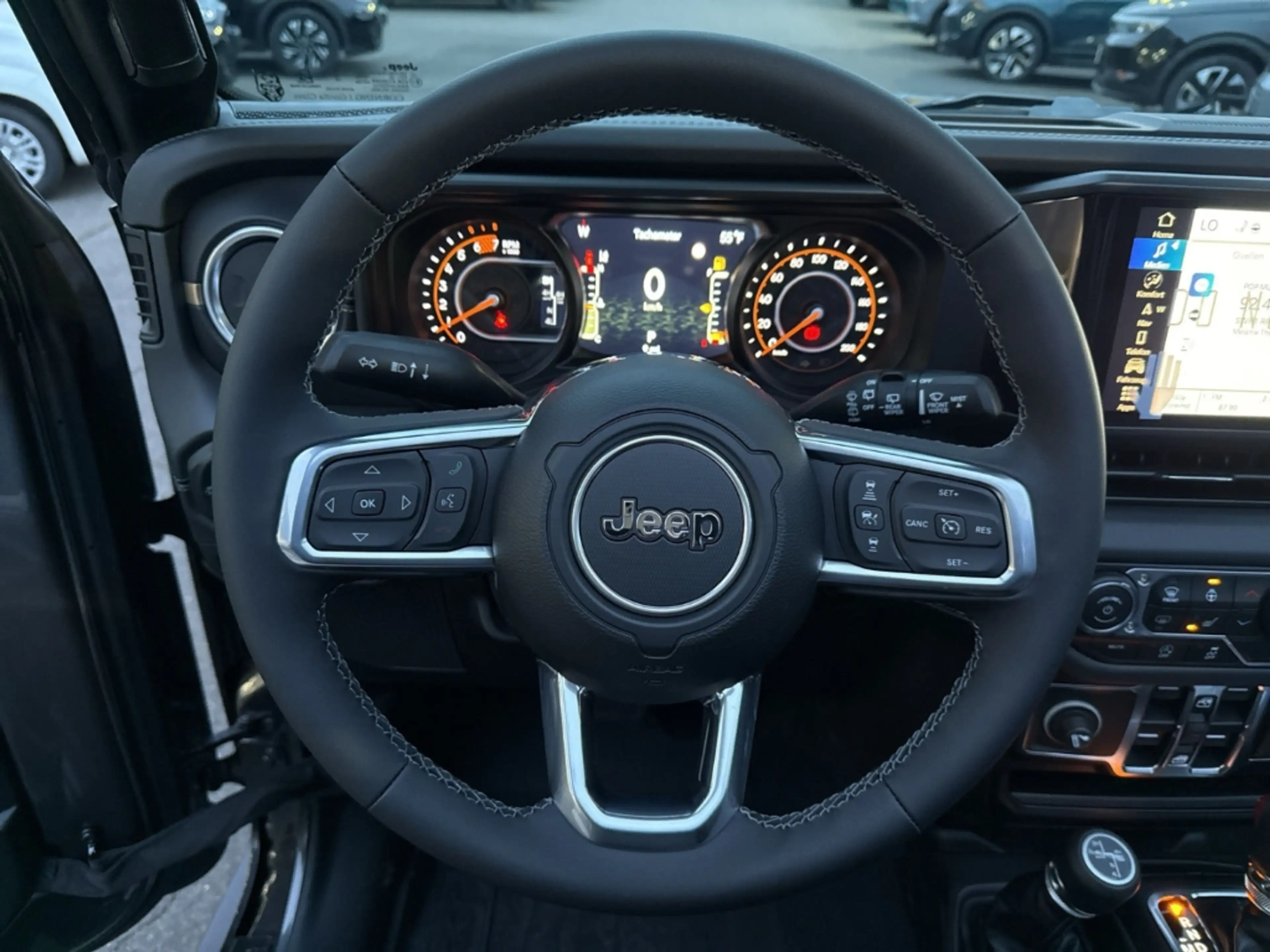Jeep Wrangler Unlimited Sahara 2.0i T-GDI Navi Soundsystem — photo 15