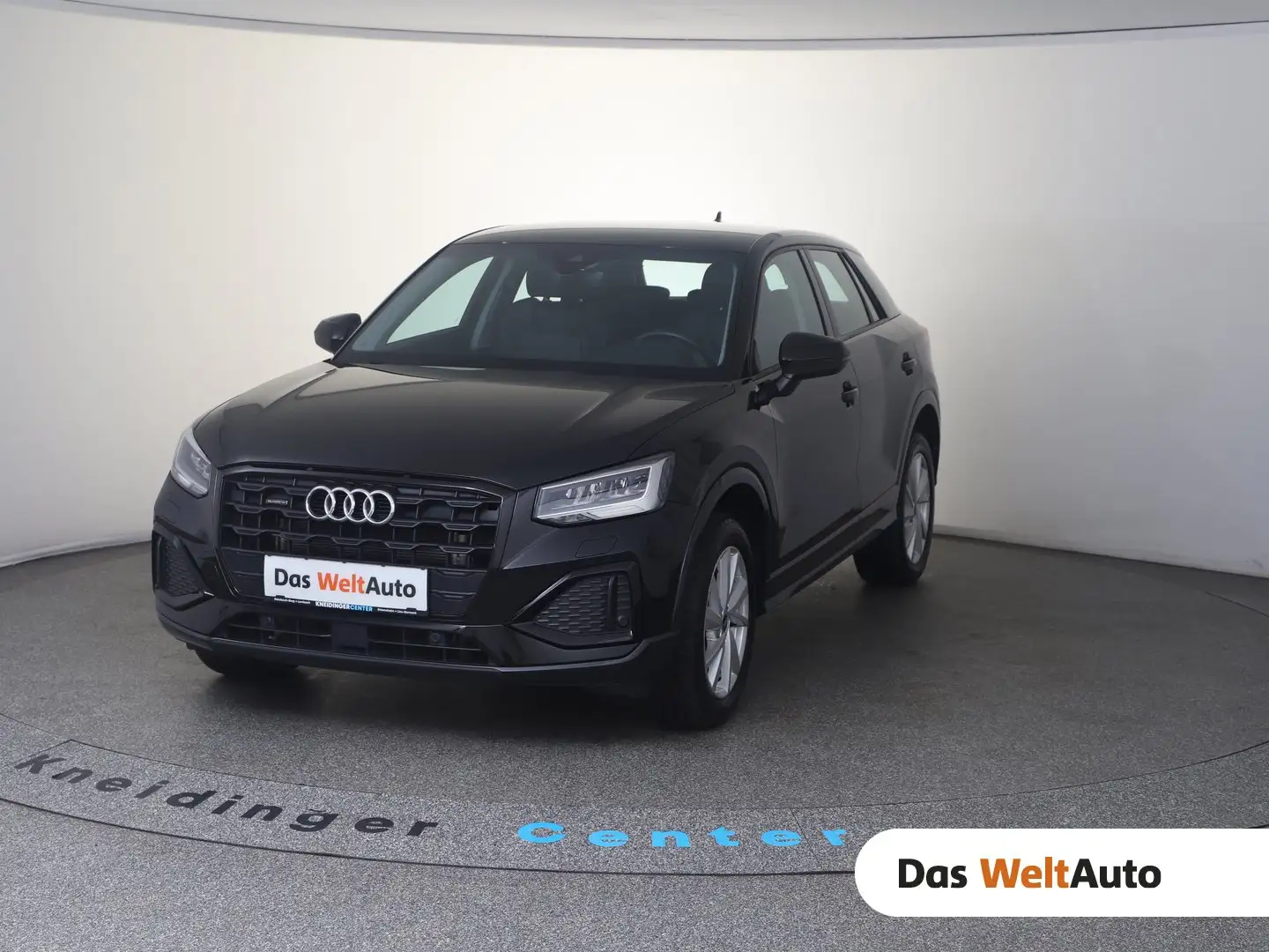 Audi Q2 35 TDI quattro intense Schwarz - 1
