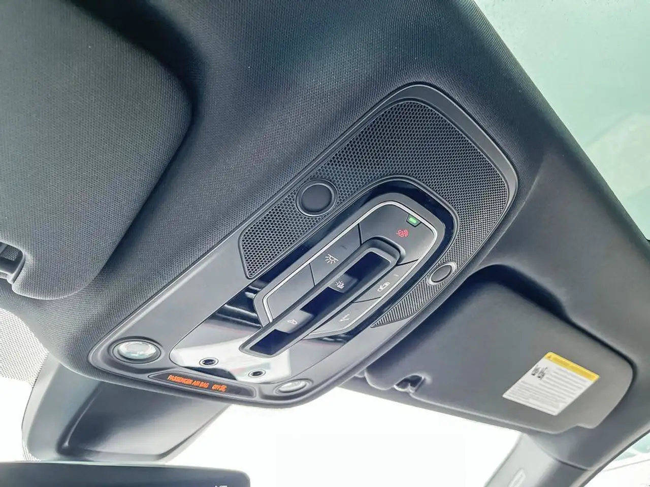 Audi SQ7 снимка Audi SQ7