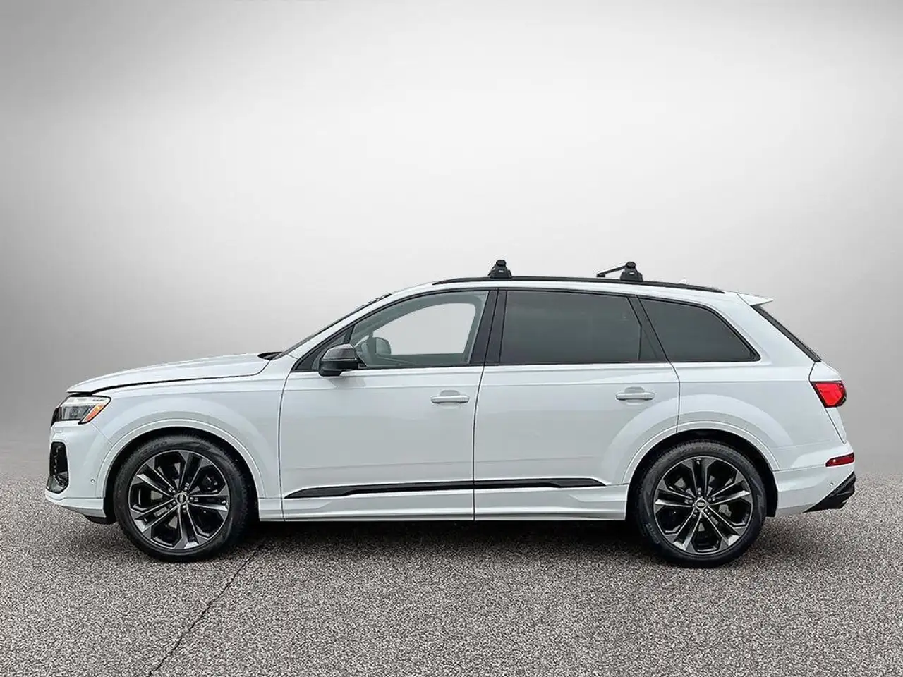 Audi SQ7 снимка Audi SQ7