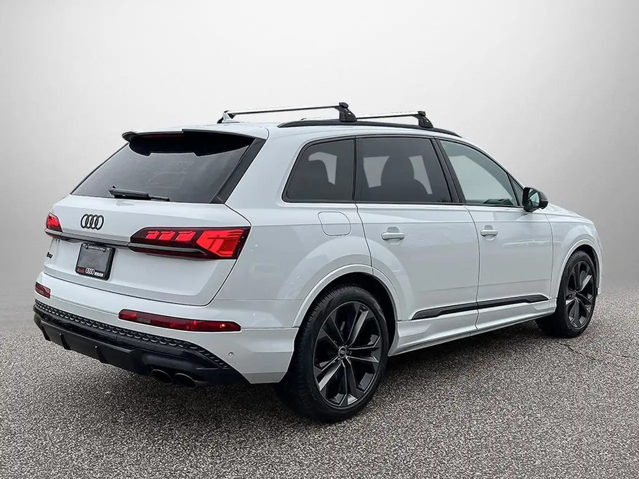Audi SQ7 снимка Audi SQ7